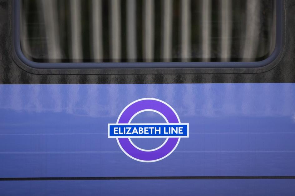 How to check the Elizabeth Line service and the timetable