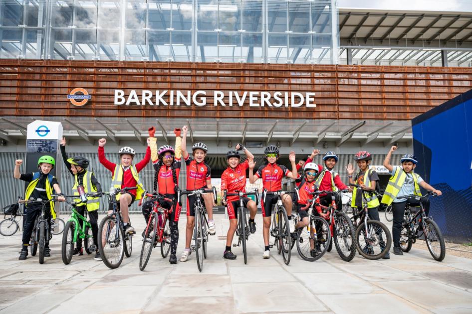 Cycle C42 links Ilford to Barking and Barking Riverside