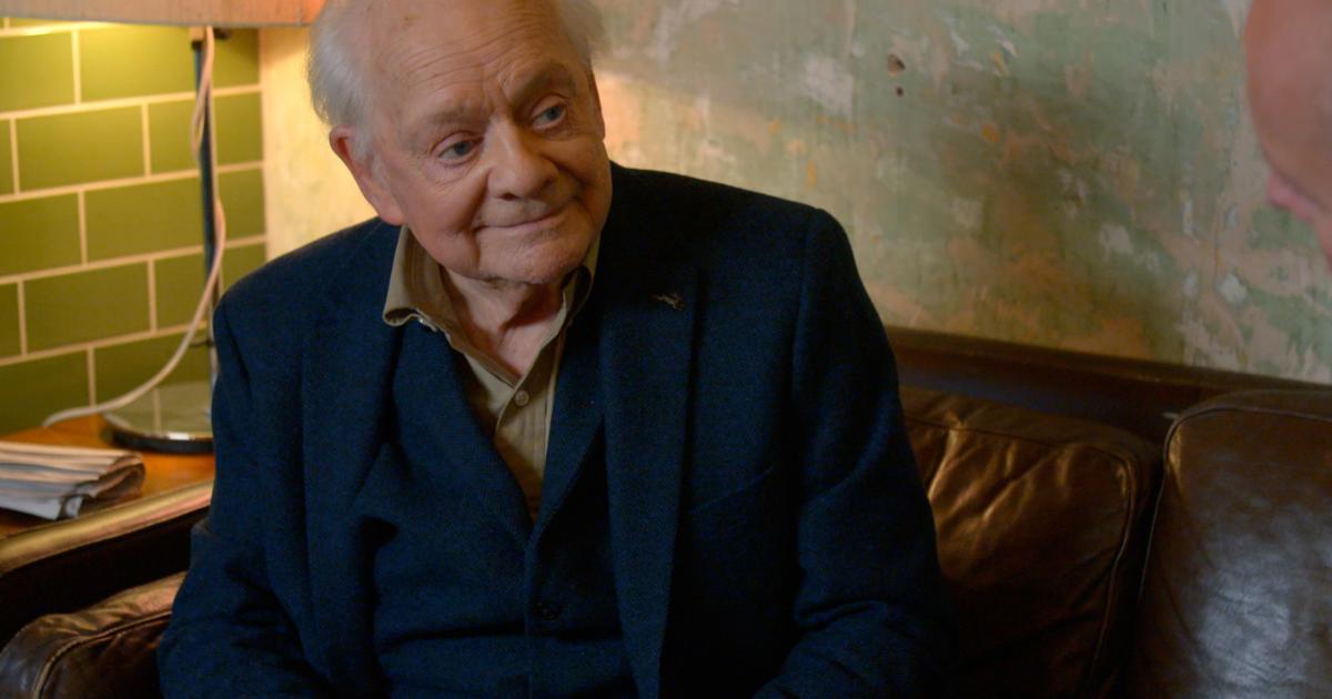 Only Fools and Horses' Sir David Jason reprises Del Boy role - Vimarsana News