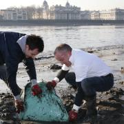 If volunteers do not clean up the foreshore at the Isle of Dogs, litter gets carried out to sea on the tide